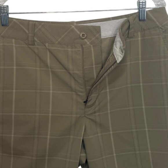 Under Armour Golf Shorts Mens 34R Beige Plaid Performance - Picture 3 of 9